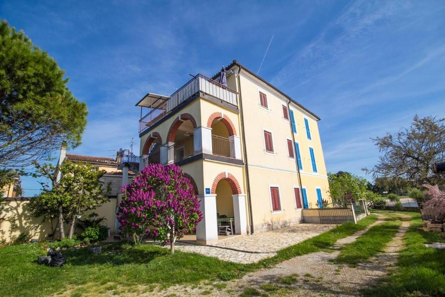 Apartment Bencic Karigador Exterior photo